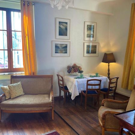 Tres Bel Appartement Dijonnais Place Wilson Gutembert エクステリア 写真