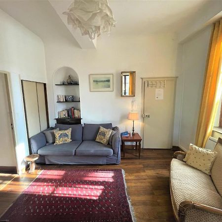 Tres Bel Appartement Dijonnais Place Wilson Gutembert エクステリア 写真